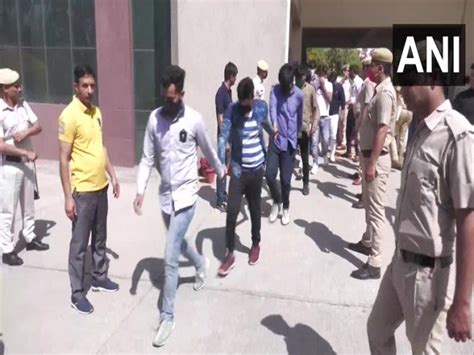 Need to beware of hi-tech gangs of thugs | ब्लॉग: ठगों के हाईटेक ...