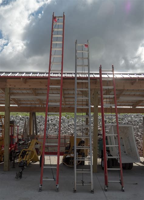 40ft Extension Ladder - The Rental Store