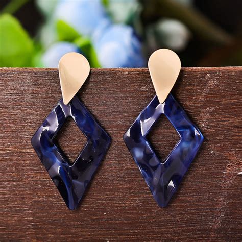 Sukkhi Cluster Drop Blue Acrylic Earring For Women - Sukkhi.com