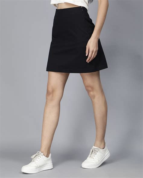 Buy Women's Black Slim Fit Skirts Online at Bewakoof