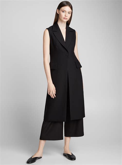 Designers Tops for Women | Édito Simons | Simons in 2025 | Vest outfits ...