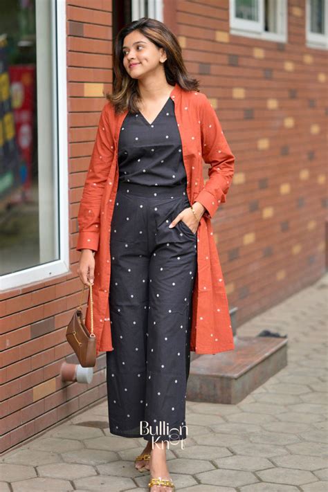 Handloom Dresses - Buy Narayanpet Dresses Online | Cotton & Silk