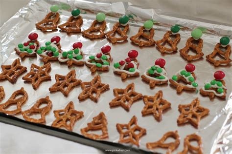 Chocolate Covered Pretzels For Christmas at Tara Brothers blog