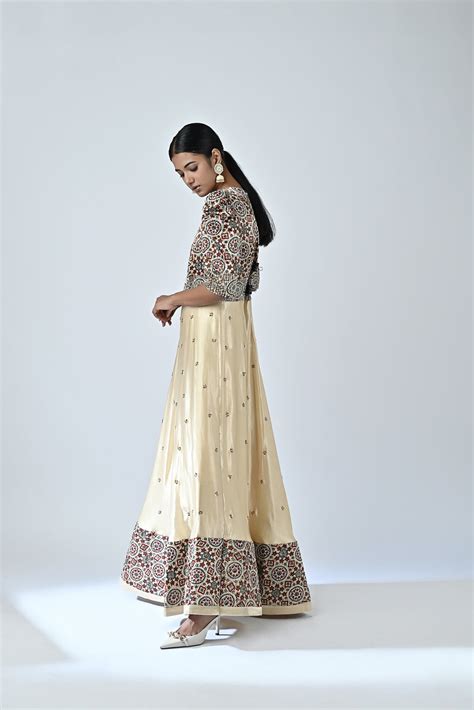 Ivory Embroidered Anarkali – Sejal Kamdar Designs