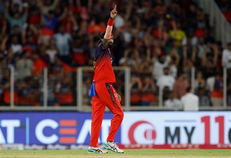 Prabhsimran Singh, Krunal Pandya, Bhuvneshwar Kumar, PBKS, RCB, IPL ...