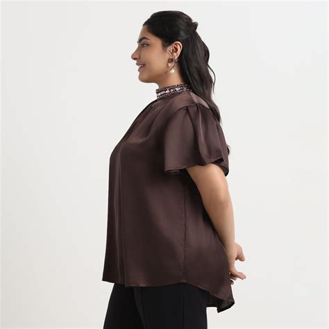 Shop The Best Plus Size Clothing Online in India | CALAE