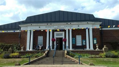 A smaller Edwardian version of the Natural History Museum and V&A ...