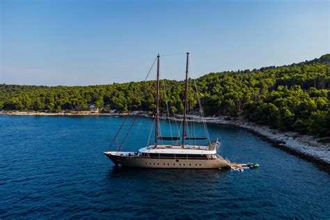 Yacht IN’s luxury motor sailer Anetta featured in SuperYacht Times