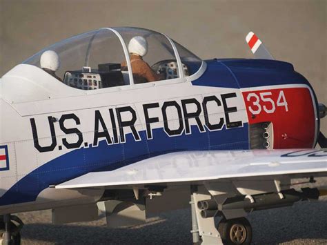 VQ Models T-28 Trojan (weiß) / 1770mm