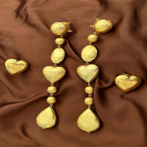 What is the meaning of anti-tarnish? – Jewellery Hat