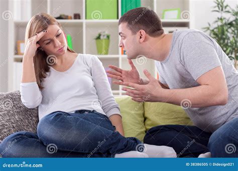 Quarreling Definition