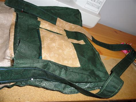 Sewing a Messenger Purse Tutorial 的图像结果