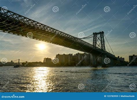 Puente De Williamsburg Del World Trade Center De Mahatten Del Horizonte ...