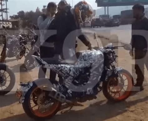 Husqvarna Vitpilen 401 spotted yet again; launch confirmed this year ...