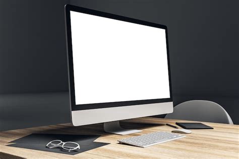 White Computer Screen 的图像结果