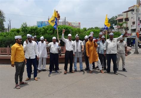 MP: AAP Stages Protest Against BJP MLA Yashpal Singh Sisodia, Accuses ...