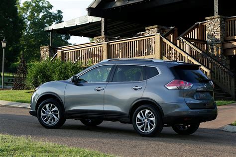 NISSAN Rogue Specs, Performance & Photos - 2013, 2014, 2015, 2016 ...