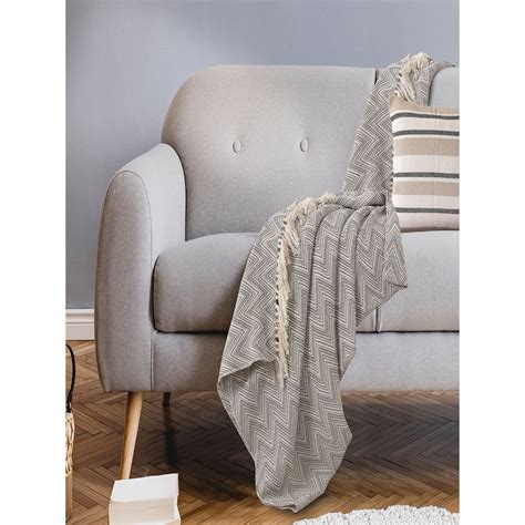 Buy Sashaa World Zig-Zag Patterned Grey and Ivory Woven Throw Online