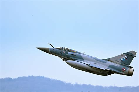 France to supply Mirage 2000-5 jets to Ukraine, train pilots