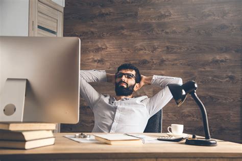Power Nap : Napping Benefits, Length, and How To Do It - Apollo Hospitals