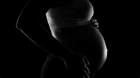 Women Pregnant Belly Wallpapers - Wallpaper Cave