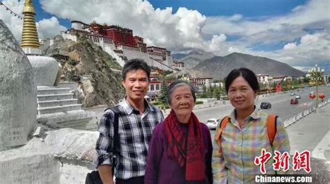 男子带88岁母亲自驾走遍半个中国：和最爱的人看最美的风景