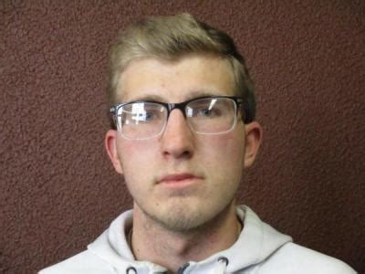 Reese Douglas Etzler, a registered in perry, oh 45879 at Offender Radar