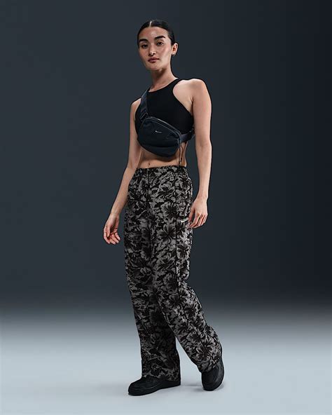 Nike Sportswear Windrunner Women's UV Protection Mid-Rise Woven Printed ...