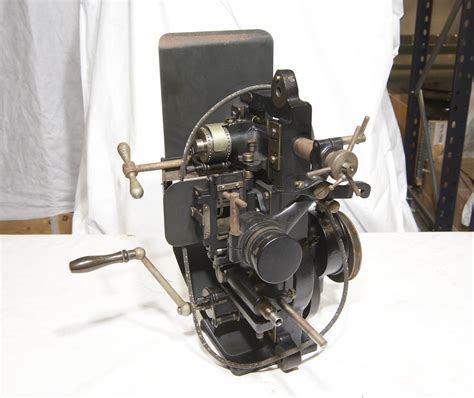 Gaumont Kalee Projector | Science Museum Group Collection