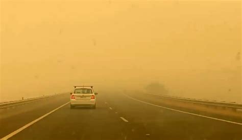 Elderly woman dies after deboarding plane to bushfire-smoke choked ...