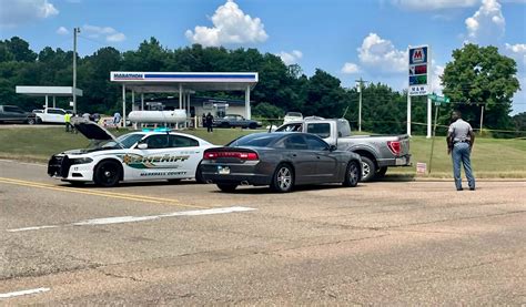 BREAKING: Two shot at Marshall County gas station | DeSoto County News