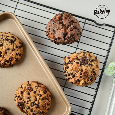 Bakeley Baking Sheet Pan Set, 2 Commercial Cookie Sheet Pan, India | Ubuy