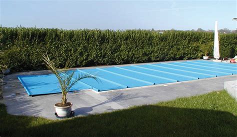 Protections piscines sur-mesure pour les particuliers - Bâche Laily