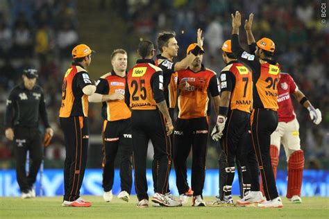 IPL 2015 KXIP vs SRH Match Highlights: Watch Warner go Slam-Bang and ...