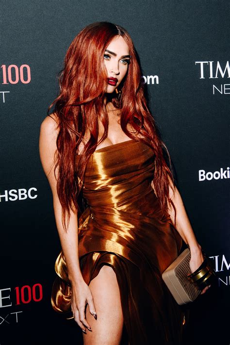 Megan Fox’s "Pamela Anderson Blonde" Hair For Halloween | POPSUGAR ...