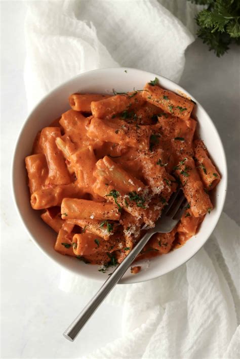 Carbone Spicy Rigatoni (Copycat Recipe) | Kathleen's Cravings
