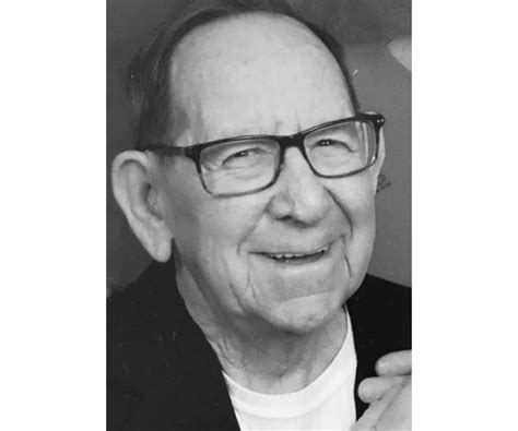 Sherman Bradford Obituary (1933 - 2023) - Stevensville, MI - The Herald ...