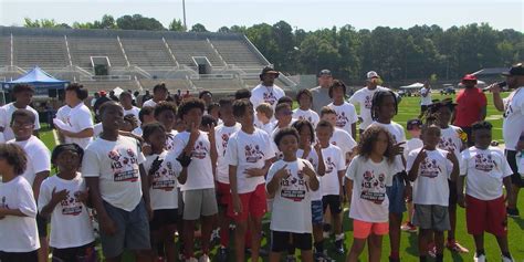 Hardaway Alum turned UGA Star Mykel Williams hosts inaugural youth ...
