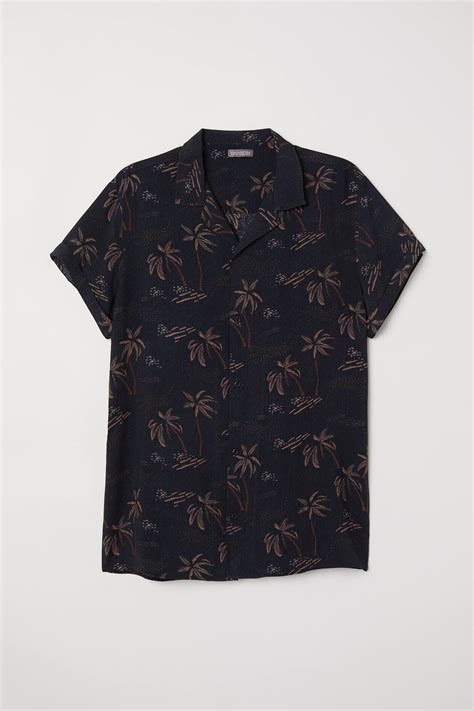 Short-sleeved resort shirt - Black/Palm trees - Men | H&M IN