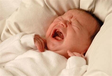 岁半的宝宝晚上哭醒 宝宝晚上总是哭醒-万县网