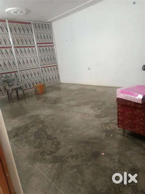 2 Hall for Rent For Office, Godown - For Rent: Shops & Offices - 1806167767