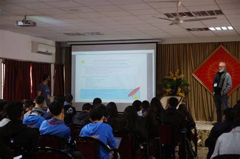 Outreach - Educational Tours Program & School Trip