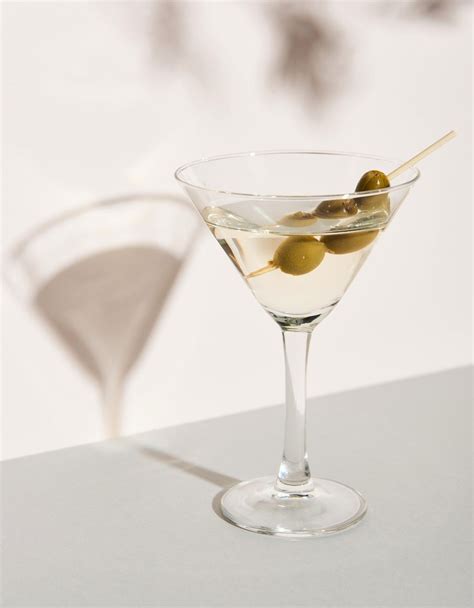 3 Low Calorie Gin Drinks Recipes to Try