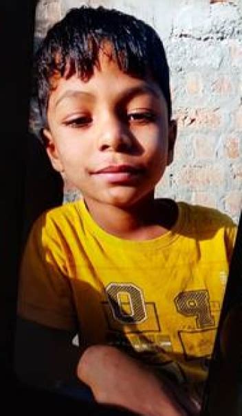 MP: 400 फीट गहरे गड्ढे में गिरा 8 साल का तन्मय, 3 साल से खुला था बोरवेल ...