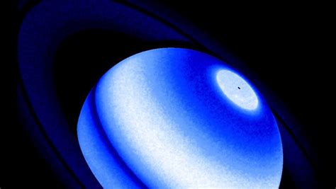 Never-seen-before! NASA's Hubble Space Telescope reveals why Saturn's ...