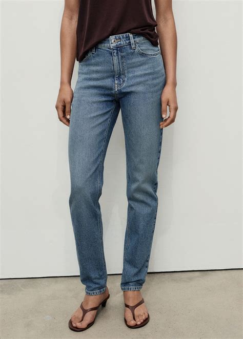 Newmom comfort high-rise jeans - Women | MANGO United Arab Emirates