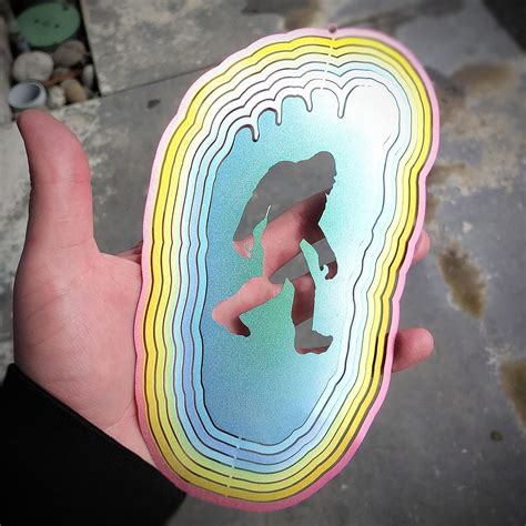 SQUATCHMETALWORKS Bigfoot Wind Spinner (Big Foot Shape) - Rainbow India ...