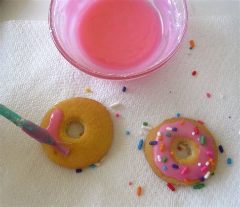 mini nilla wafer donuts @Lyndsey Moya | Nilla wafers, Wafer cookies ...