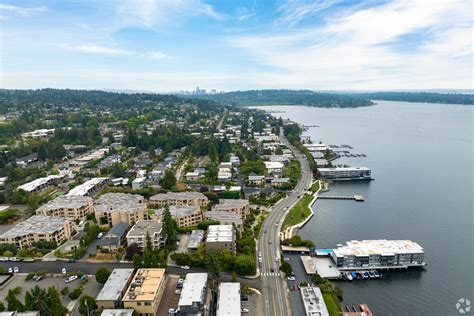 Kirkland Middle School in Kirkland, WA - Homes.com