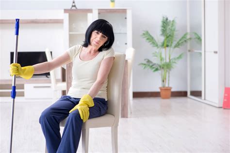 Clothes Fall Off in Kitchen 的图像结果